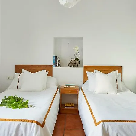 Nueva Apartment Mala